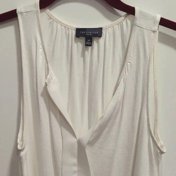 The Limited Cream Sleeveless Blouse - Picture 2 of 4